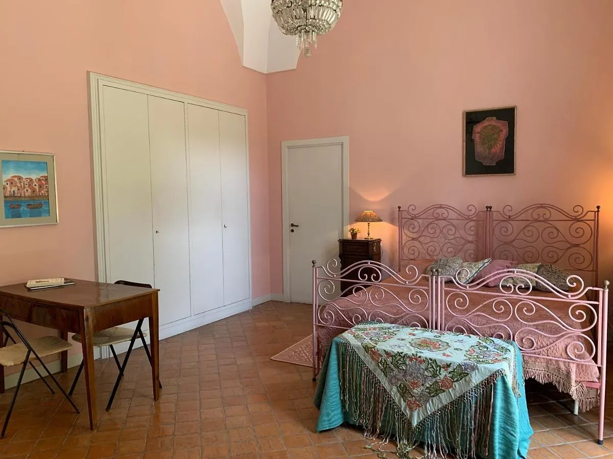 Appartamento Palazzo Apostolico Orsini Lecce 0*,  Italia